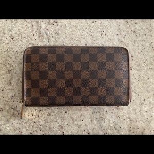Louis Vuitton Wallet